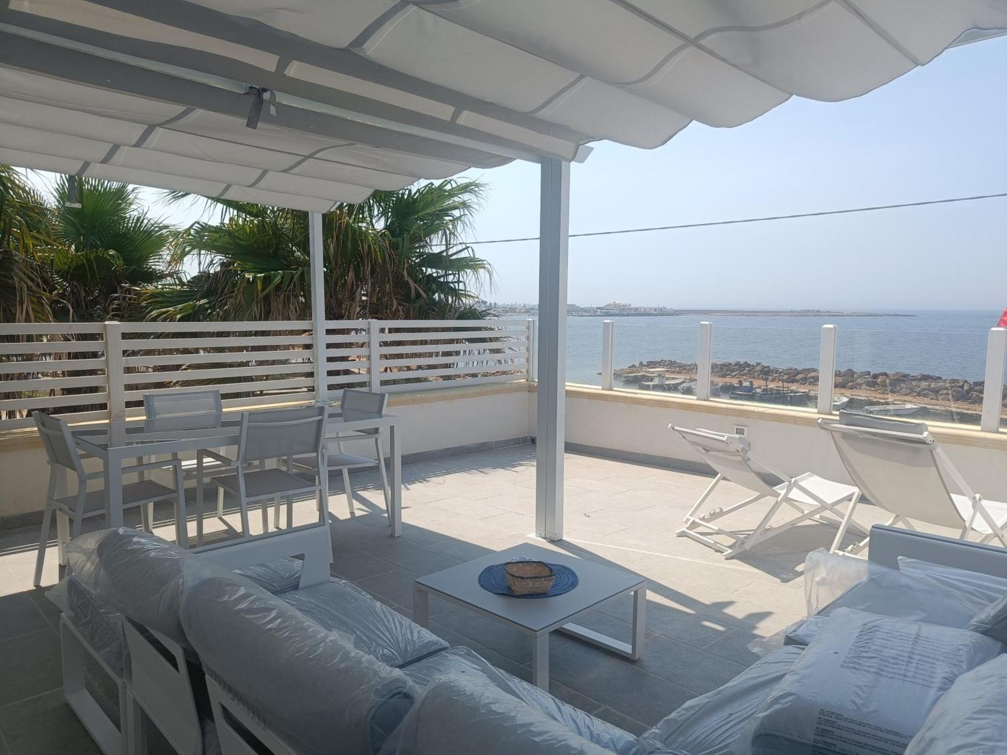 פטרוזינו Divino Appartamenti Vista Mare מראה חיצוני תמונה