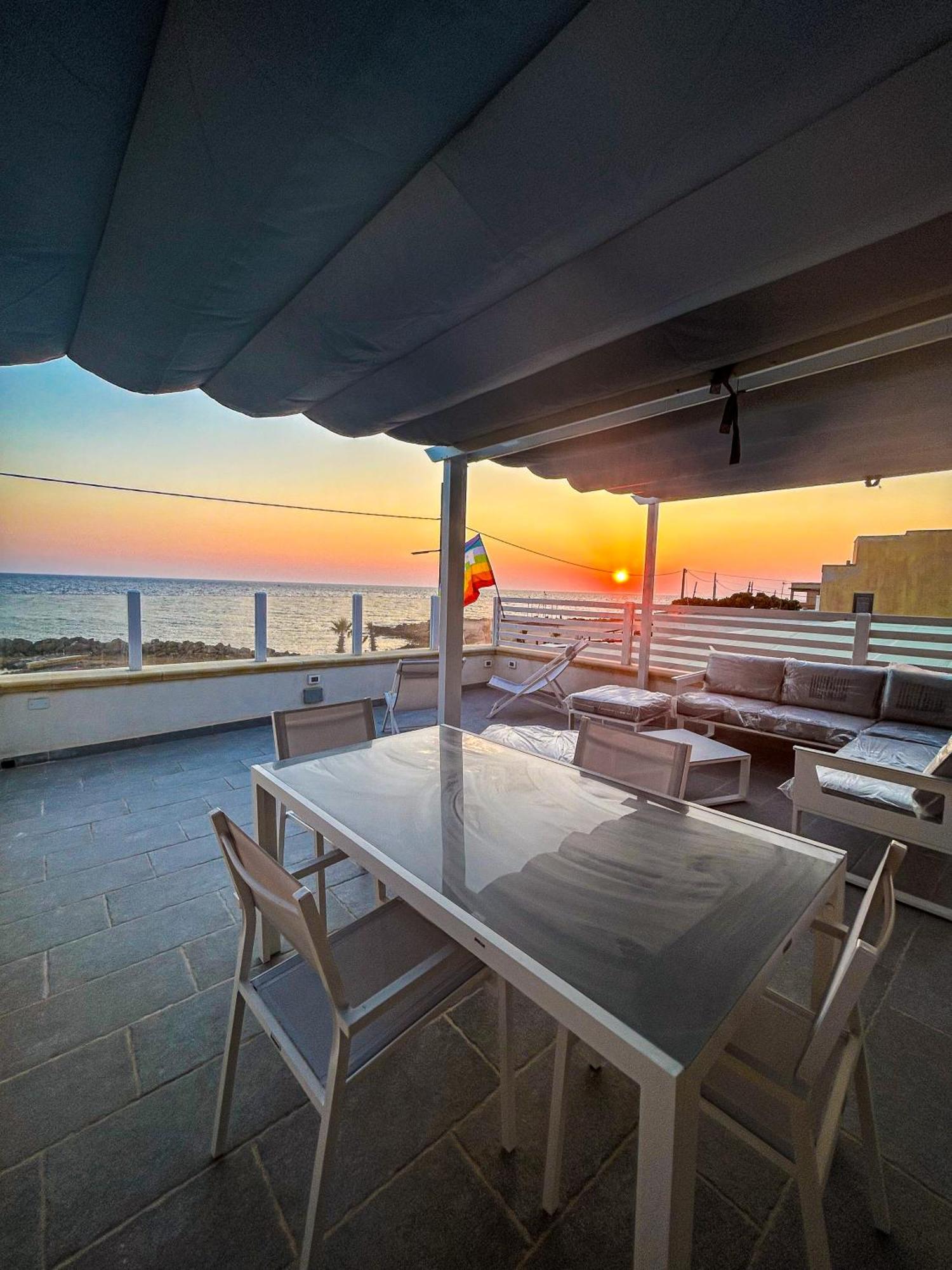 פטרוזינו Divino Appartamenti Vista Mare מראה חיצוני תמונה